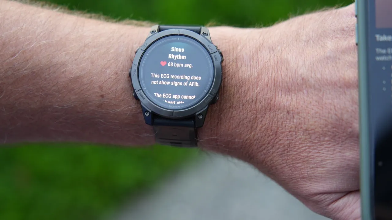 Zegarek Garmin przygotowany do wykonania EKG 