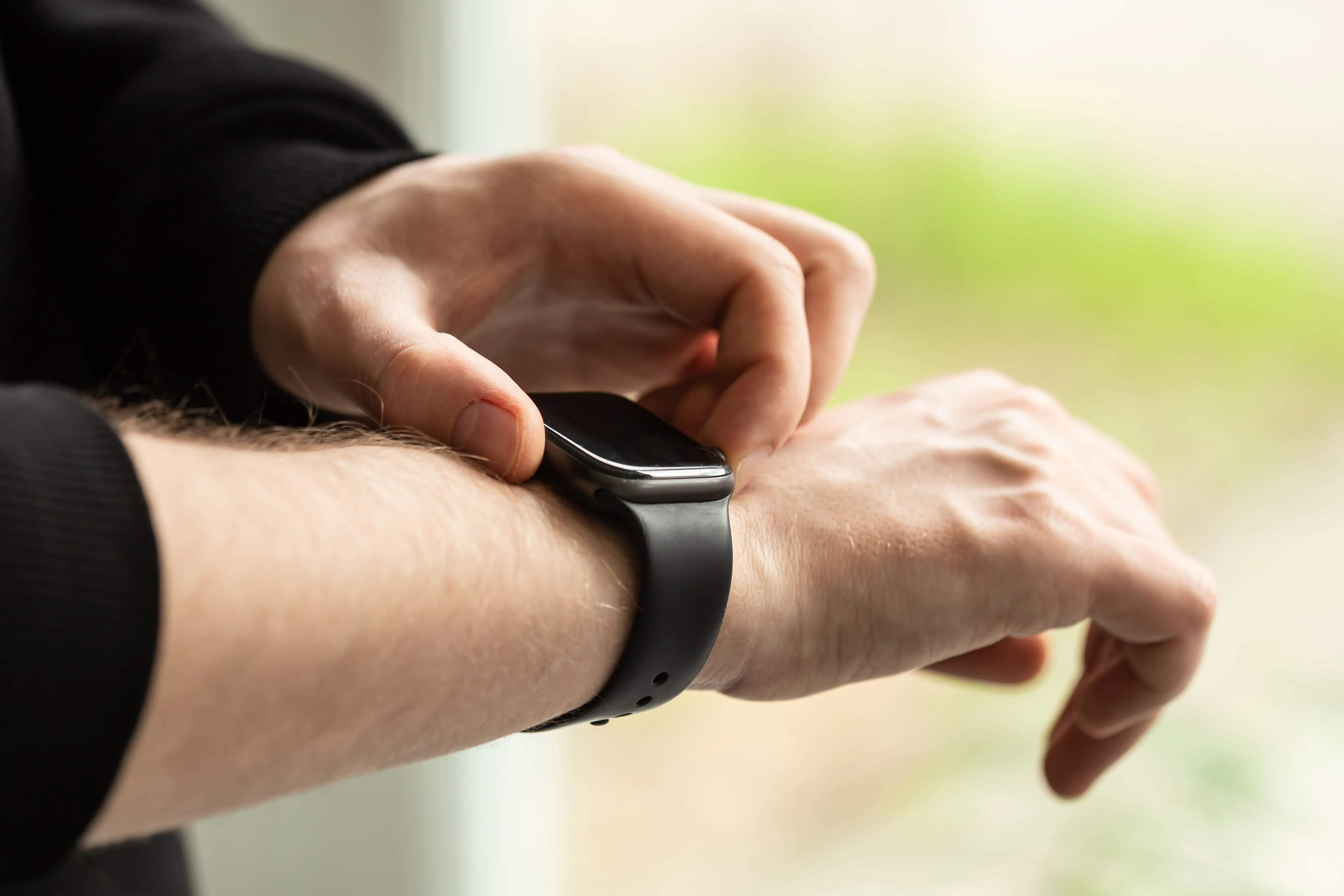 Redmi Watch 5 Lite wiedzie prym w niejednej porównywarka smartwatch dzięki nowoczesnemu designowi i solidnemu wykonaniu