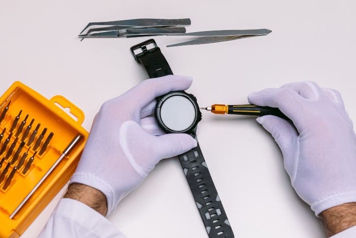 wymiana szybki w smartwatchu cena