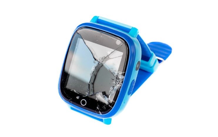 Wymiana szybki w smartwatchu: ile kosztuje, jak przebiega i na co uważać?