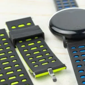 Jak wymienić pasek w smartwatchu? Samodzielna wymiana krok po kroku