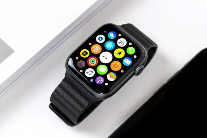 jak ściągnąć whatsapp na apple watch